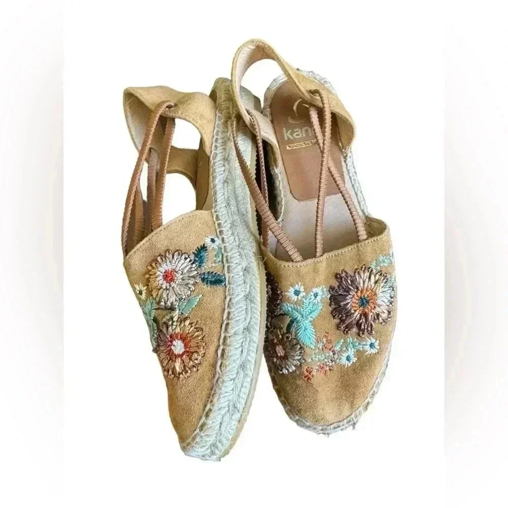 Kanna Women's Slip-On Embroidered 